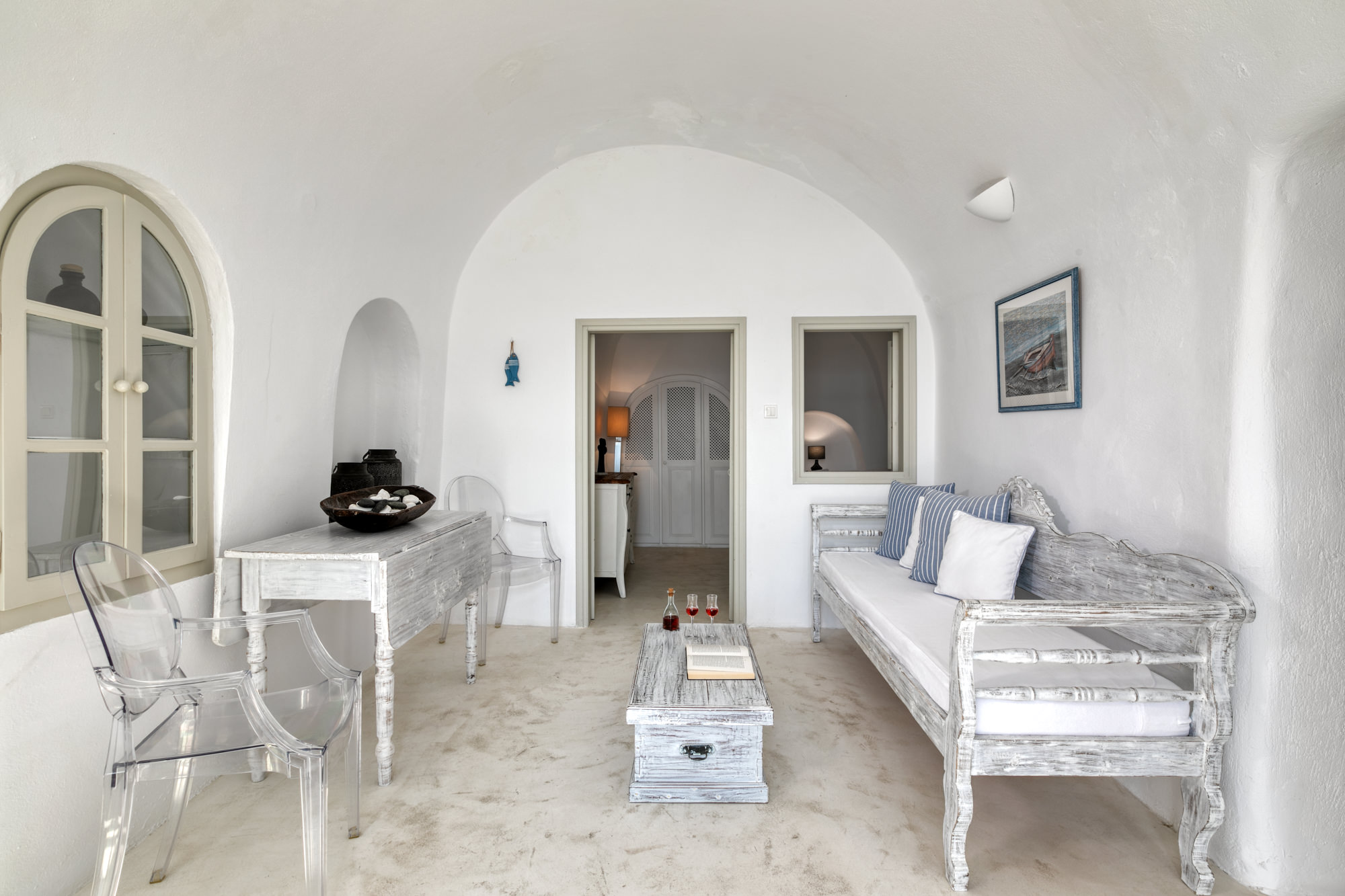 Luxury Apartment in Santorini with Caldera View Nostos Apartments